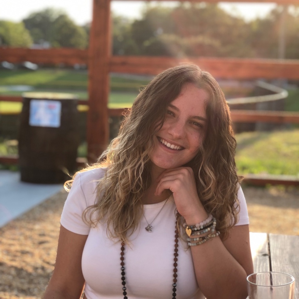 Meet your Posher, Christina